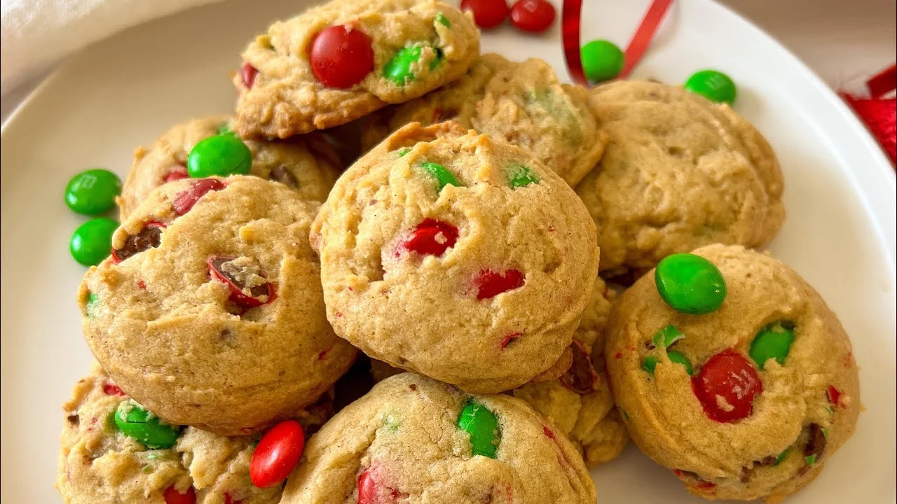 Christmas Gooey Butter Cookies-Easy Holiday Treat