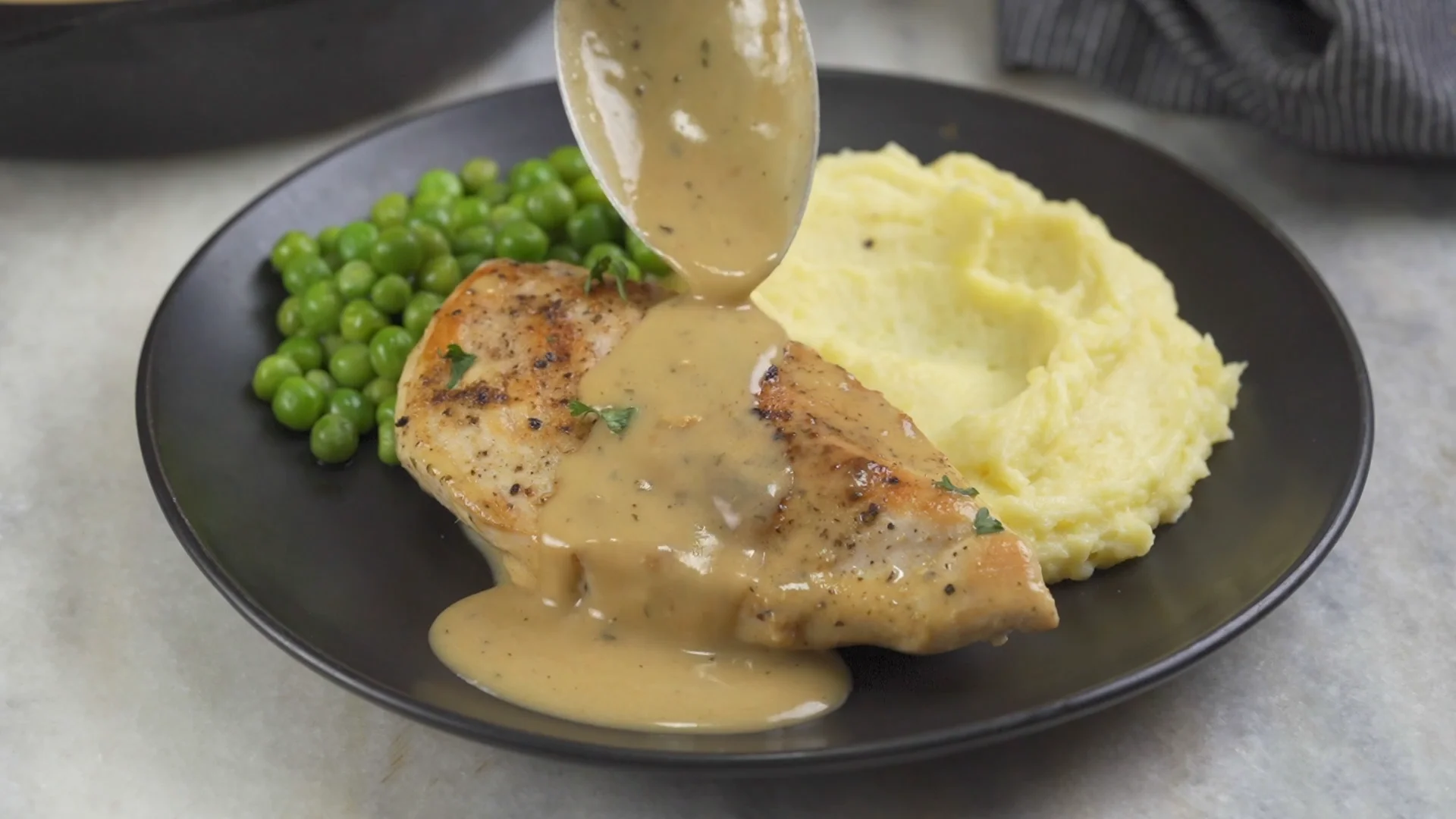 Easy Creamy Ranch Chicken Recipe - Delicious & Simple