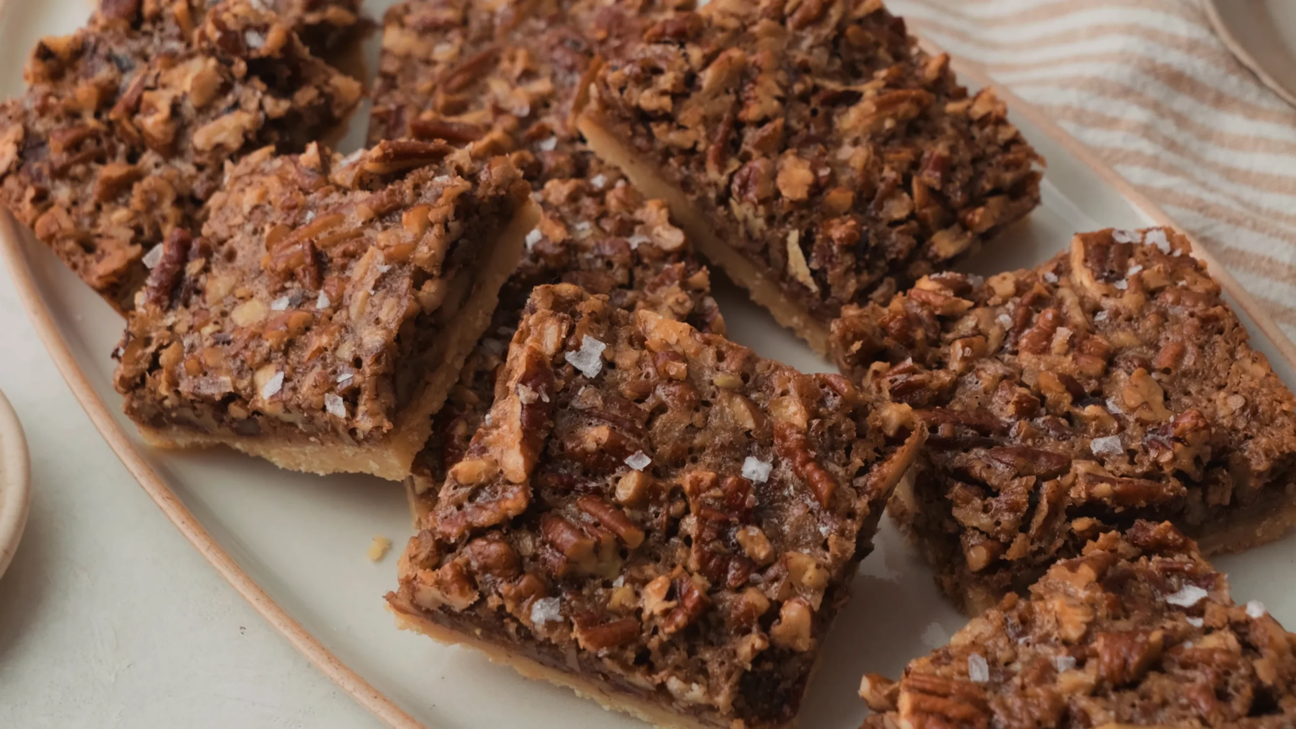 Easy Pecan Pie Dump Cake Recipe-Decadent Dessert