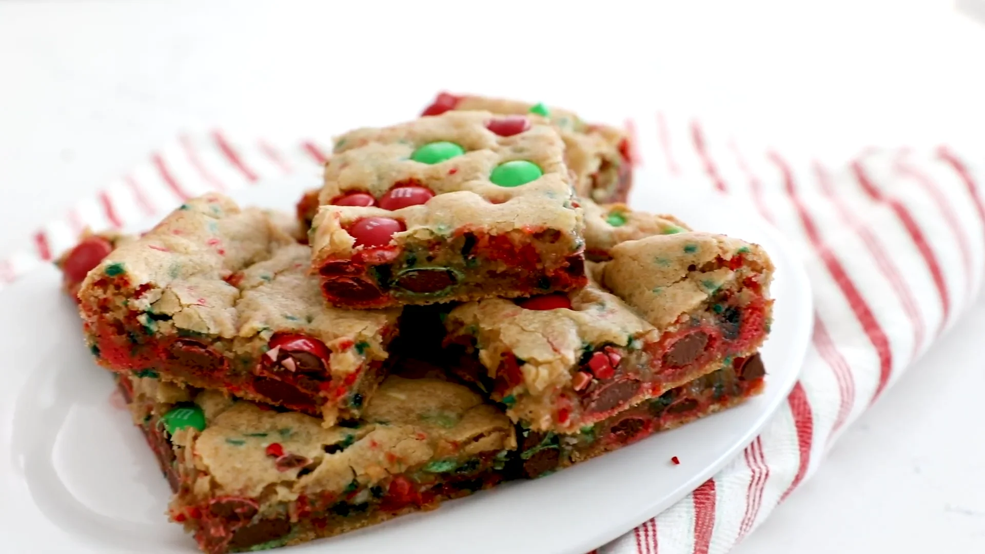 Easy Christmas Cookie Bars-Festive Holiday Treat