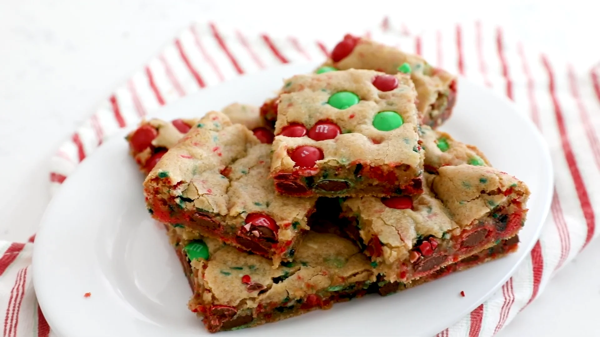 Easy Christmas Cookie Bars-Festive Holiday Treat
