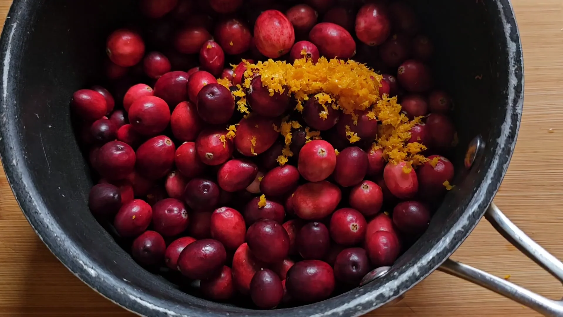 Cranberry Brie Stuffed Chicken Recipe-Easy & Impressive