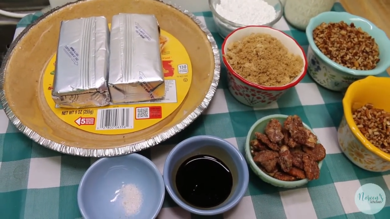 🥧 Dreamy Pecan Cream Pie with Toasted Pecans